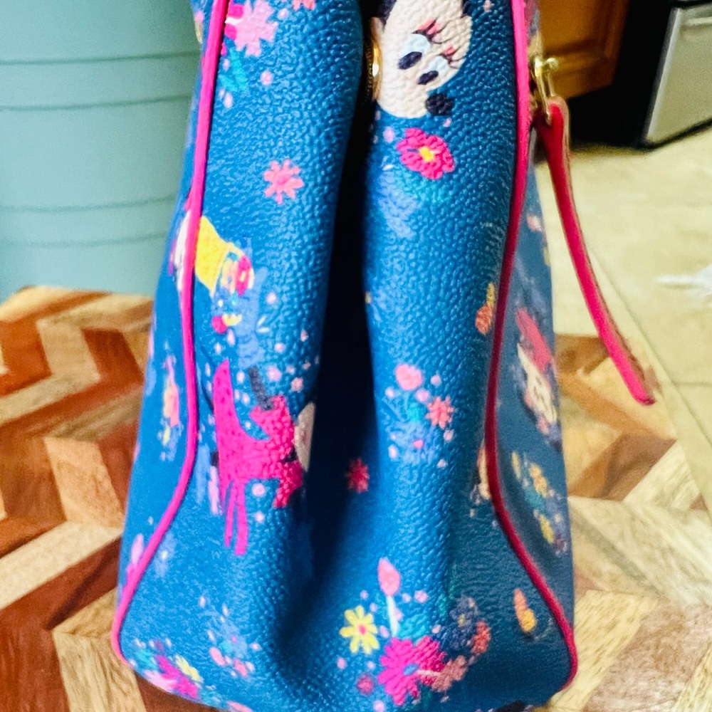 Disney Parks Dooney & Bourke Epcot Minnie Satchel Purse - Picture 4 of 12